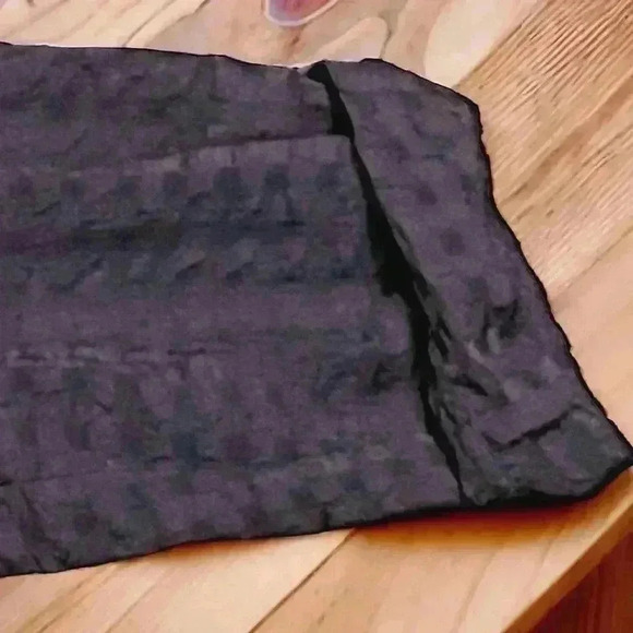 Woman’s Black Gingham Poly Chiffon ButtonUp Long Sleeve Top 3X JH Collectibles07 - Picture 4 of 6